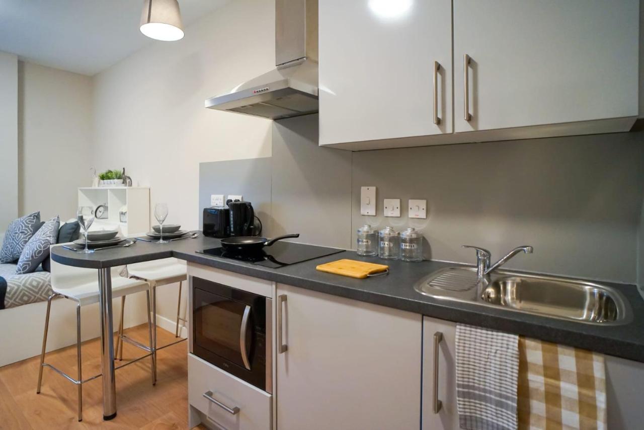 1 Bedroom Apartments, Studios And Ensuite Bedrooms With Shared Kitchen At Centro House In Stirling Exterior photo