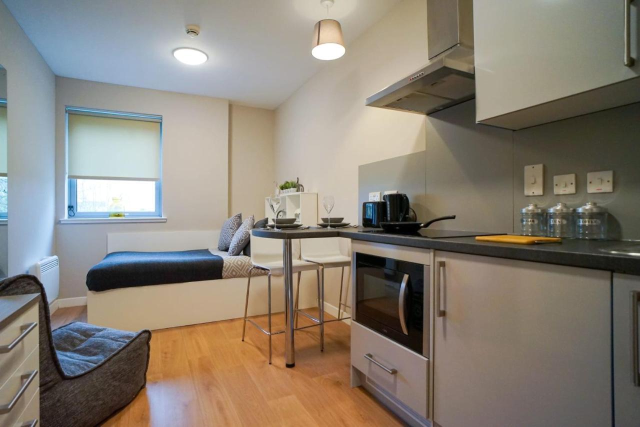 1 Bedroom Apartments, Studios And Ensuite Bedrooms With Shared Kitchen At Centro House In Stirling Exterior photo